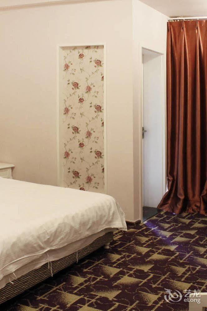 Chengdu Lilac Hotel Fei Cheng Branch Exteriör bild