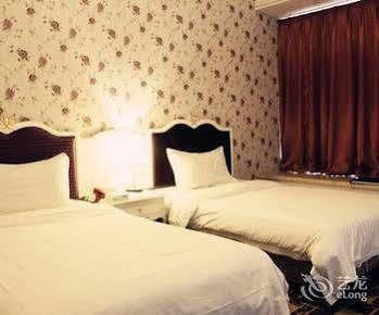 Chengdu Lilac Hotel Fei Cheng Branch Exteriör bild
